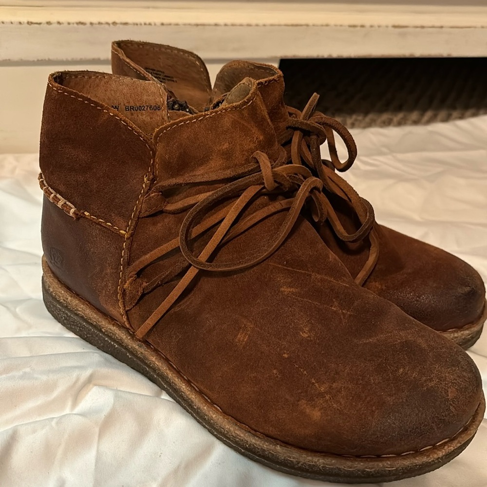 Born booties  7/38 mahogany color